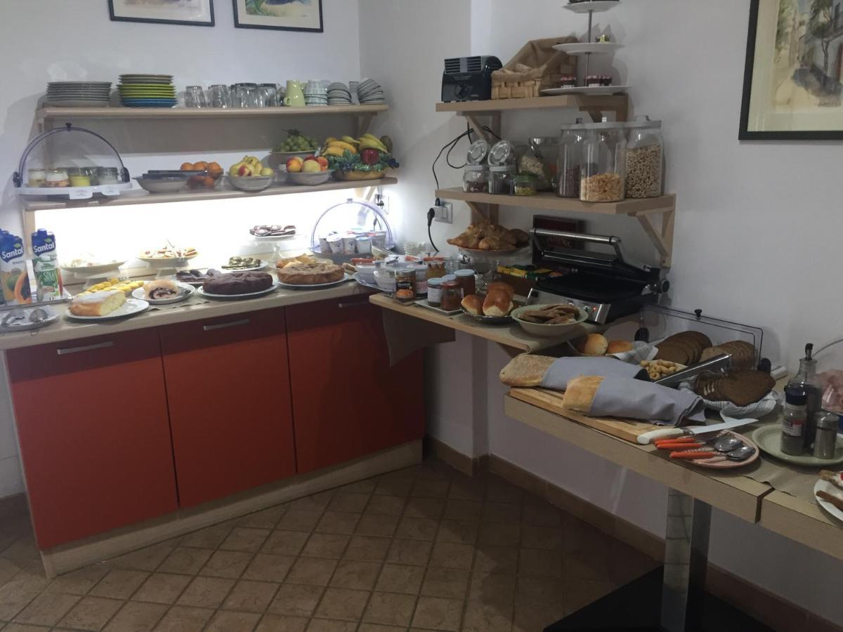 B&B La Veduta Шила Екстериор снимка
